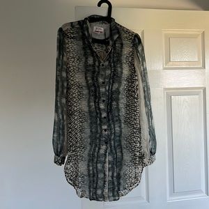 Biya Jonny was 100% silk blouse